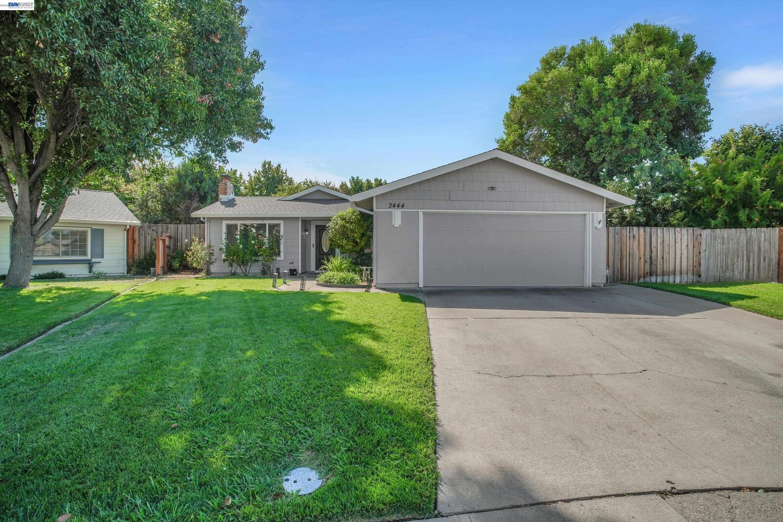 Property Photo:  3444 Spartan Way  CA 95826 