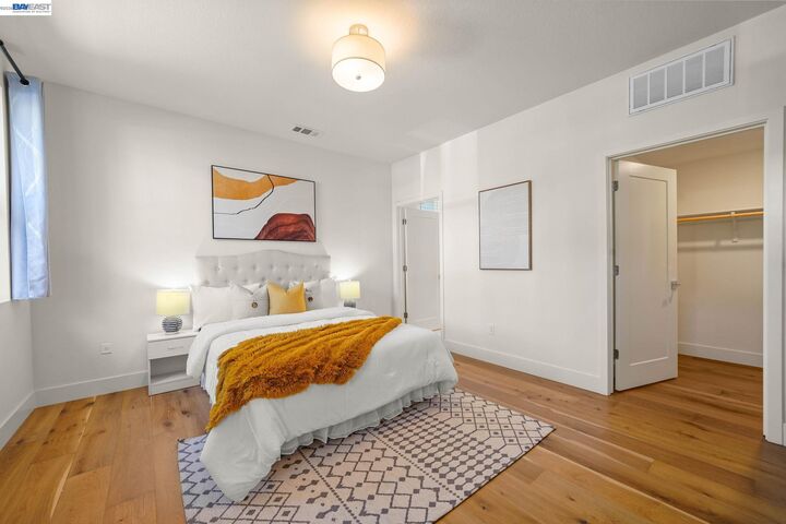 Property Photo:  9732 Seawind Way  CA 94560 