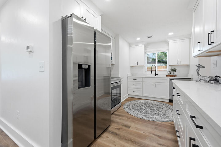 Property Photo:  640 Cornwall Terrace  FL 32569 