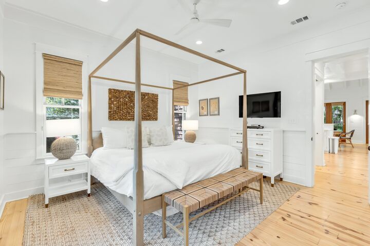 Property Photo:  114 Sunset Ridge Lane  FL 32459 