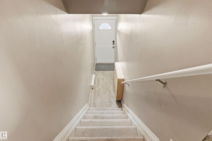 Property Photo:  2505 42 Street NW 19  AB T6L 7G8 