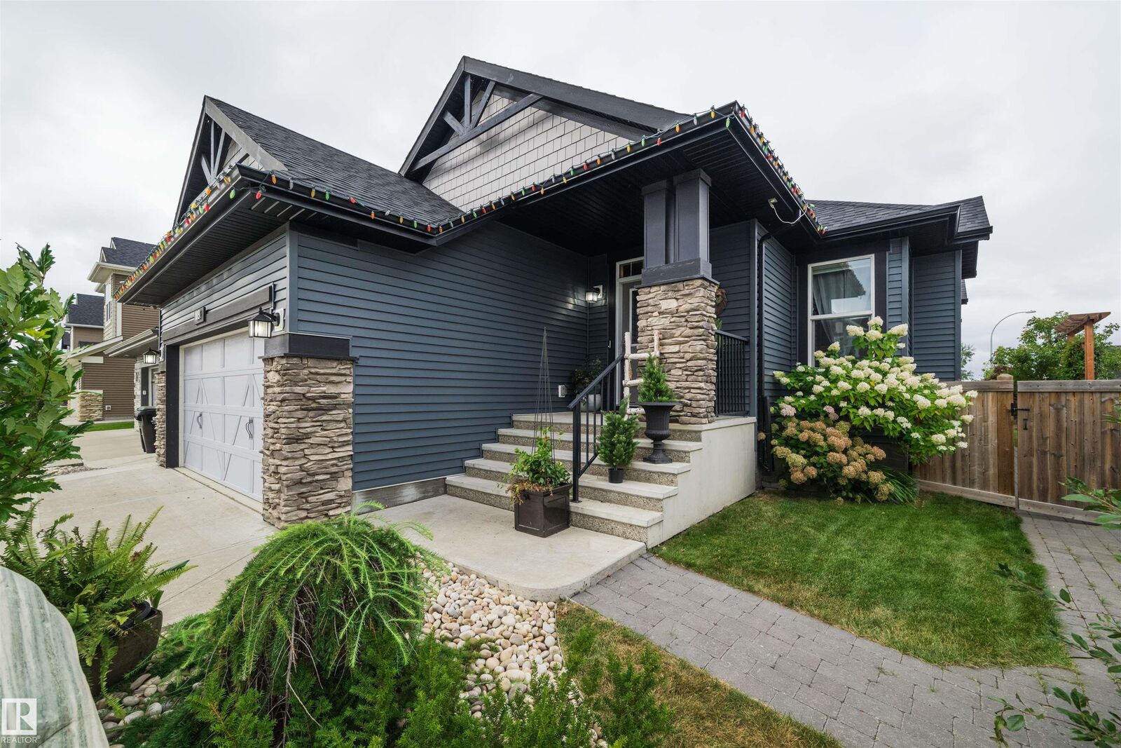 Property Photo:  109 Aldridge Crescent  AB T8H 0Y2 