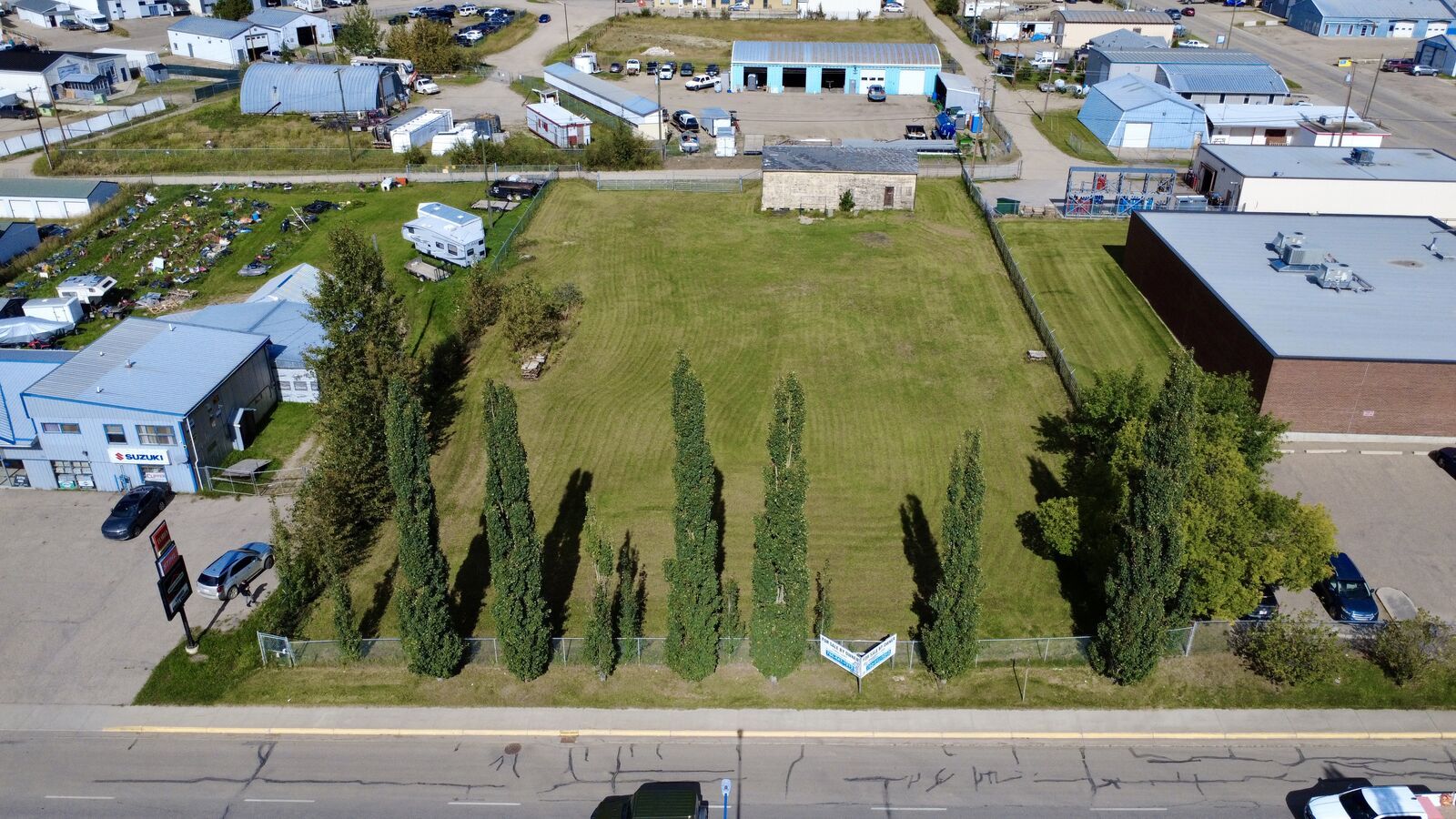 Property Photo:  50 Avenue  AB T7A 1S8 