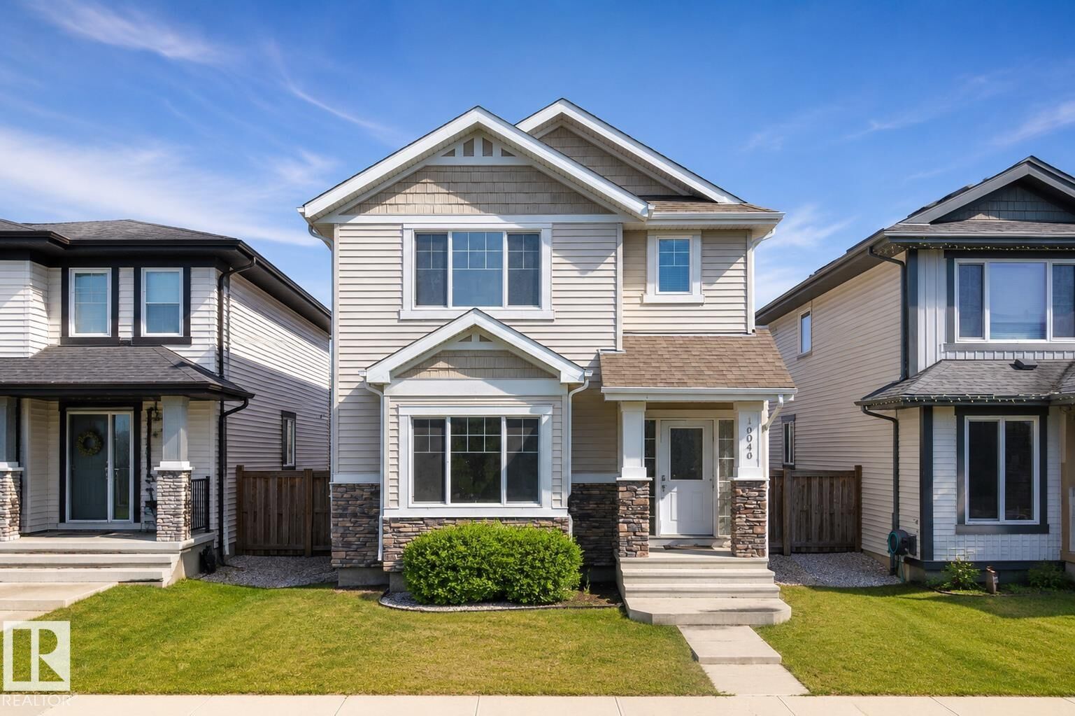 Property Photo:  16040 11 Avenue SW  AB T6W 2H6 