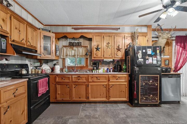 Property Photo:  255 Niagara Road  NB E1J 1J2 