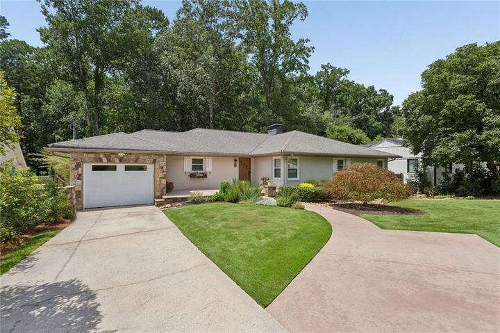 Property Photo: 2970 Rockingham Drive NW GA 30327