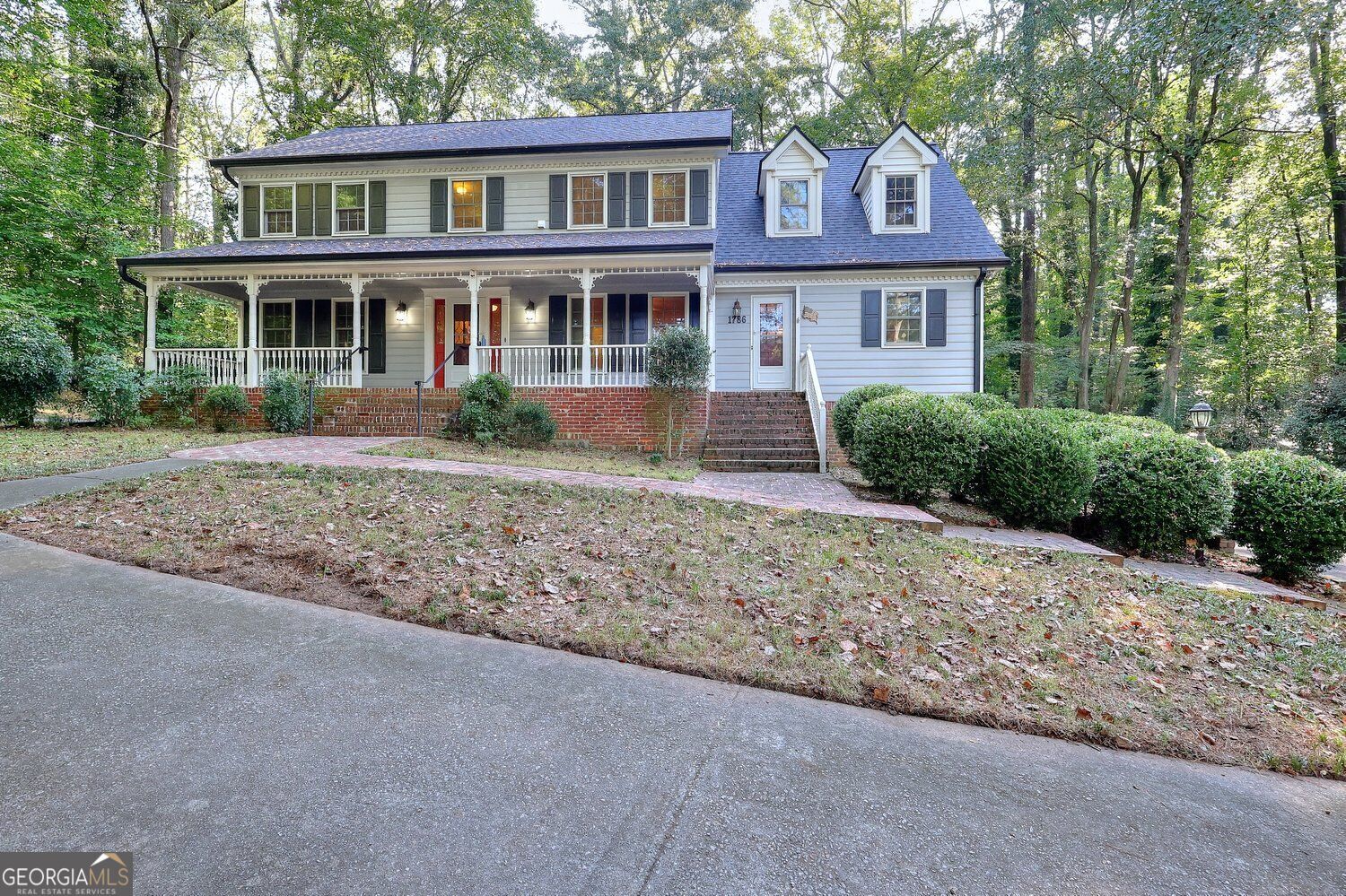 Property Photo: 1786 SW Bear Cave SW GA 30047