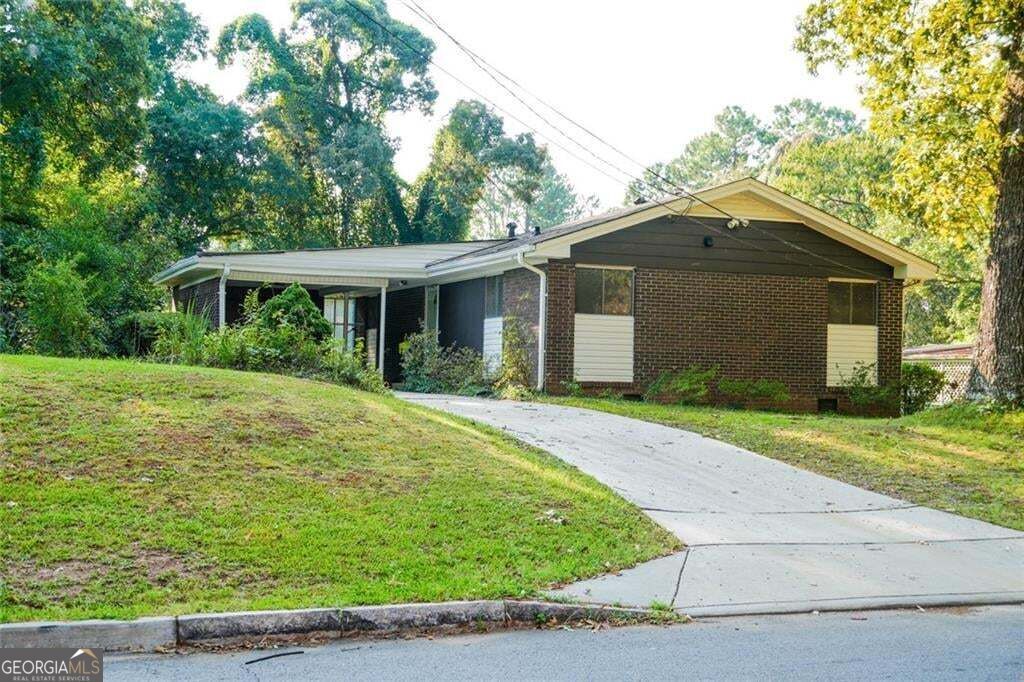 Property Photo:  927 Rowland Street  GA 30021 