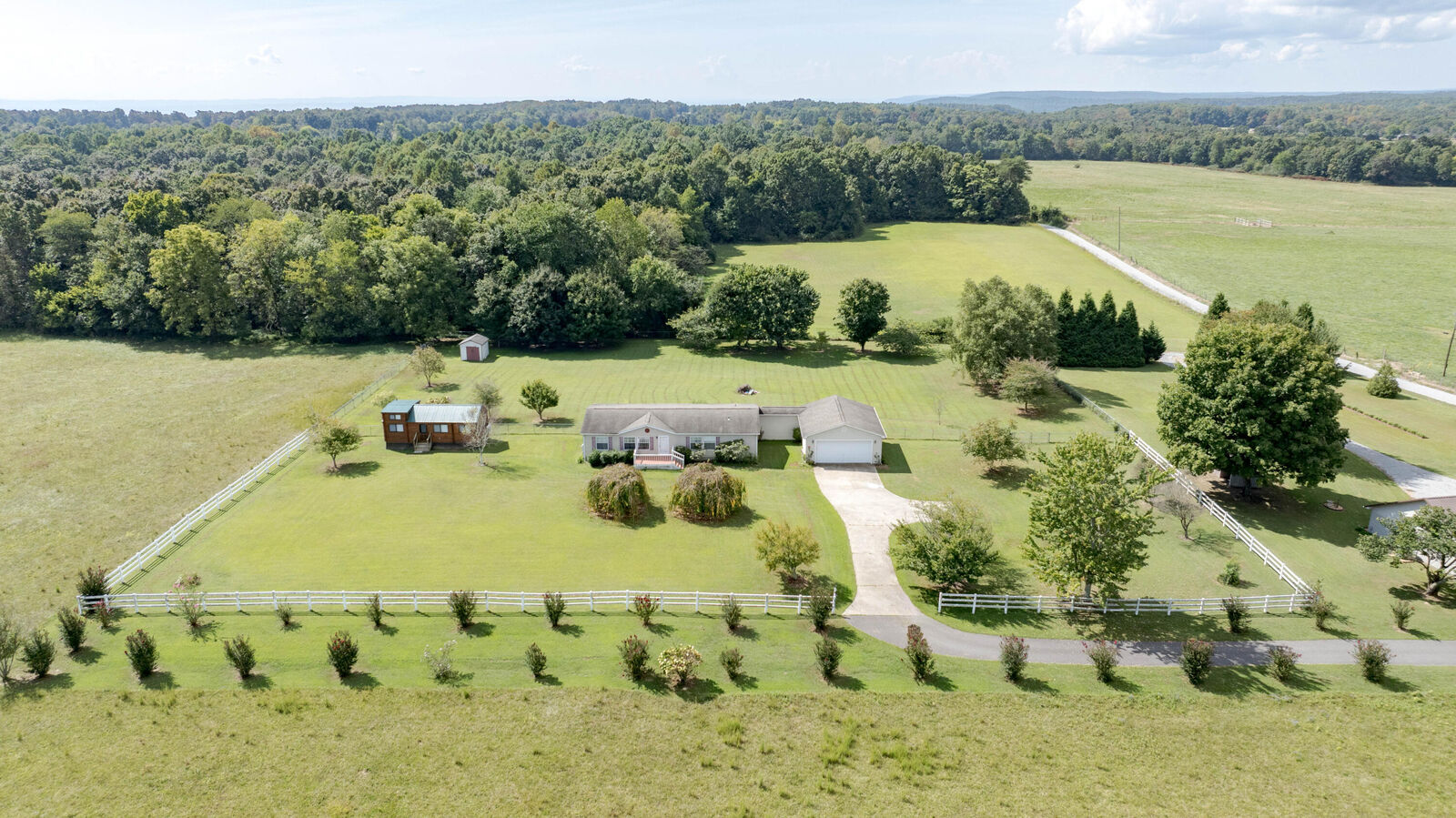 Property Photo: 685 Rigsby Road TN 37321