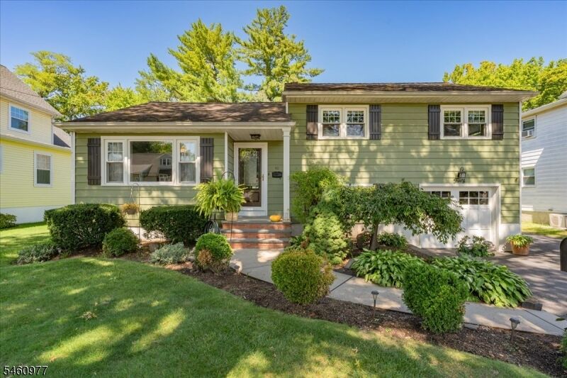 Property Photo:  40 2nd Ave  NJ 07027 