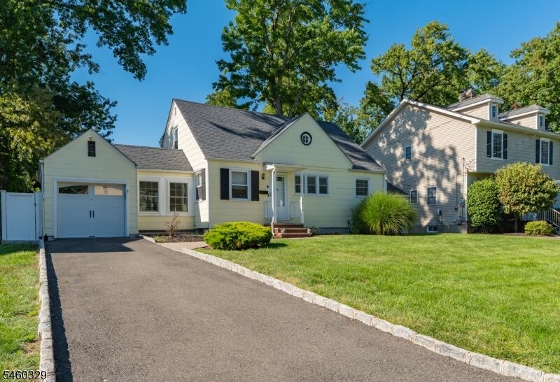 Property Photo:  2375 Whittier Ave  NJ 07076 