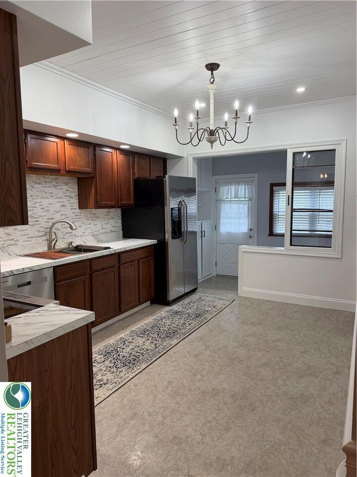 Property Photo: 649 Furnace Street PA 18049