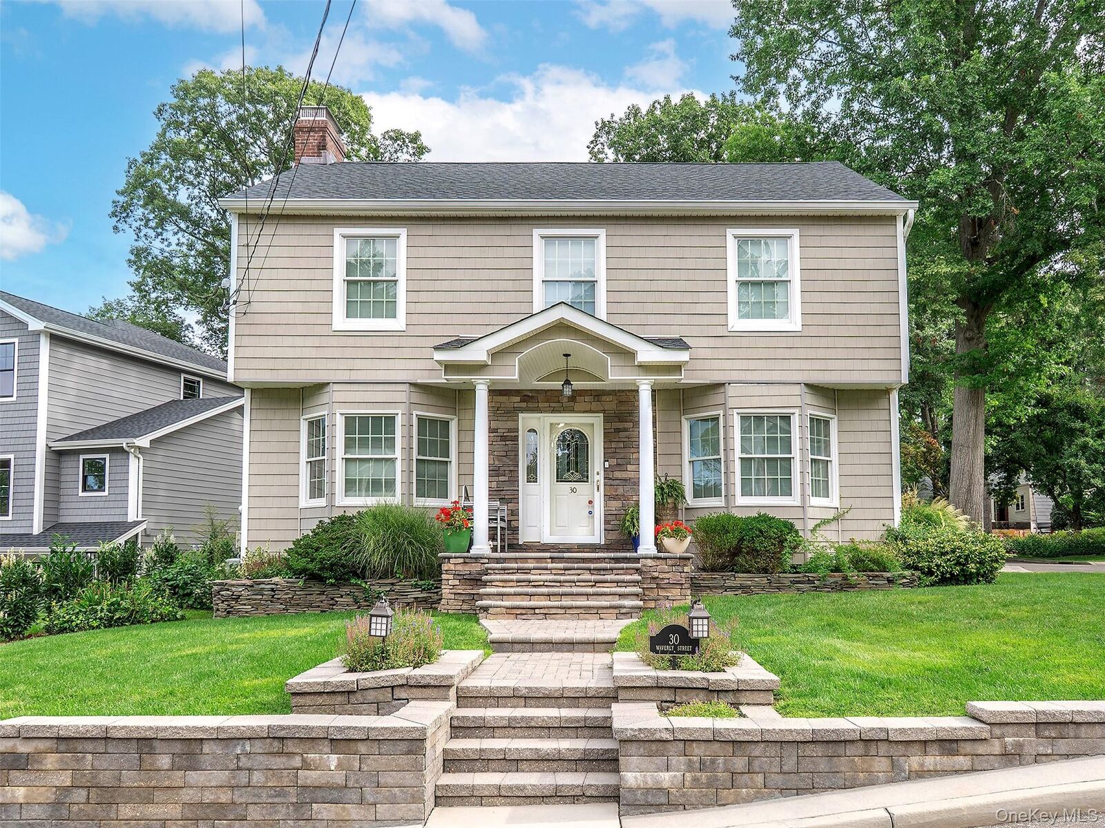Property Photo:  30 Waverly Street  NY 11545 