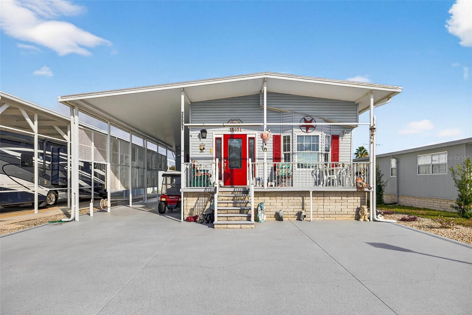 Property Photo:  35051 Condominium Boulevard  FL 33541 