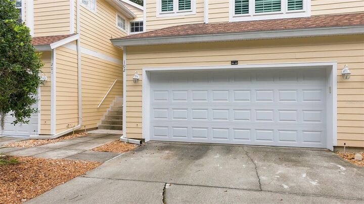 Property Photo: 6302 Rosefinch Court 102 FL 34202