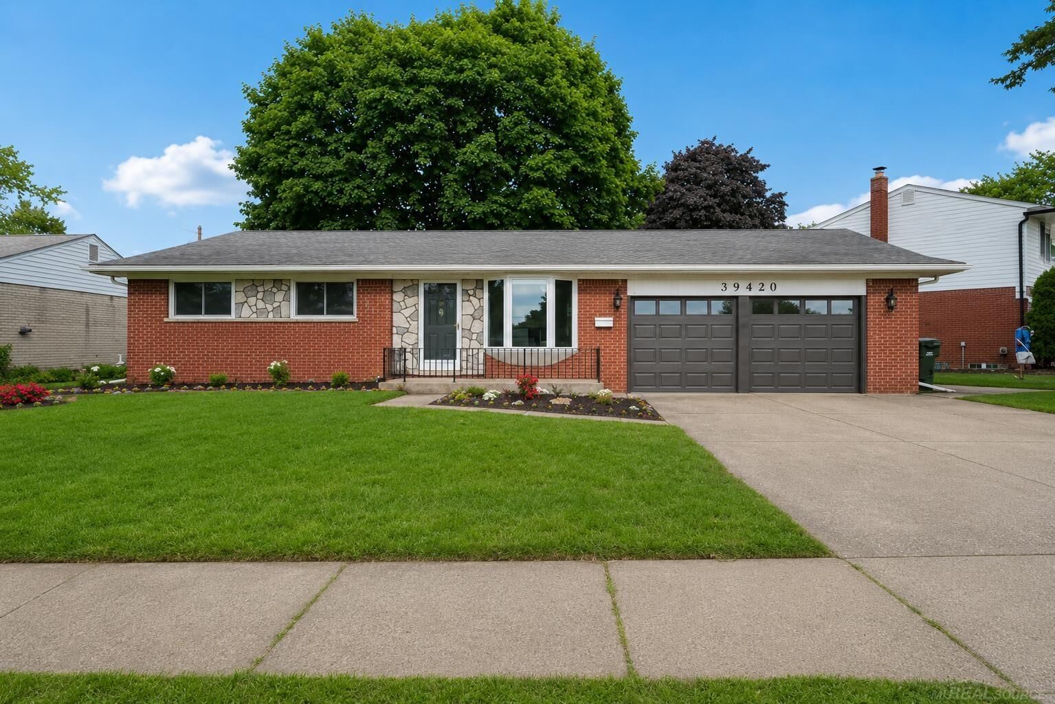 Property Photo:  39420 Millington Drive  MI 48313-4940 