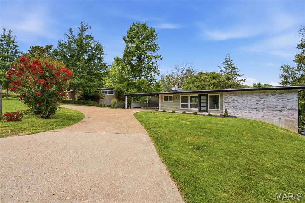 Property Photo:  2431 Trossock Lane  MO 63122 