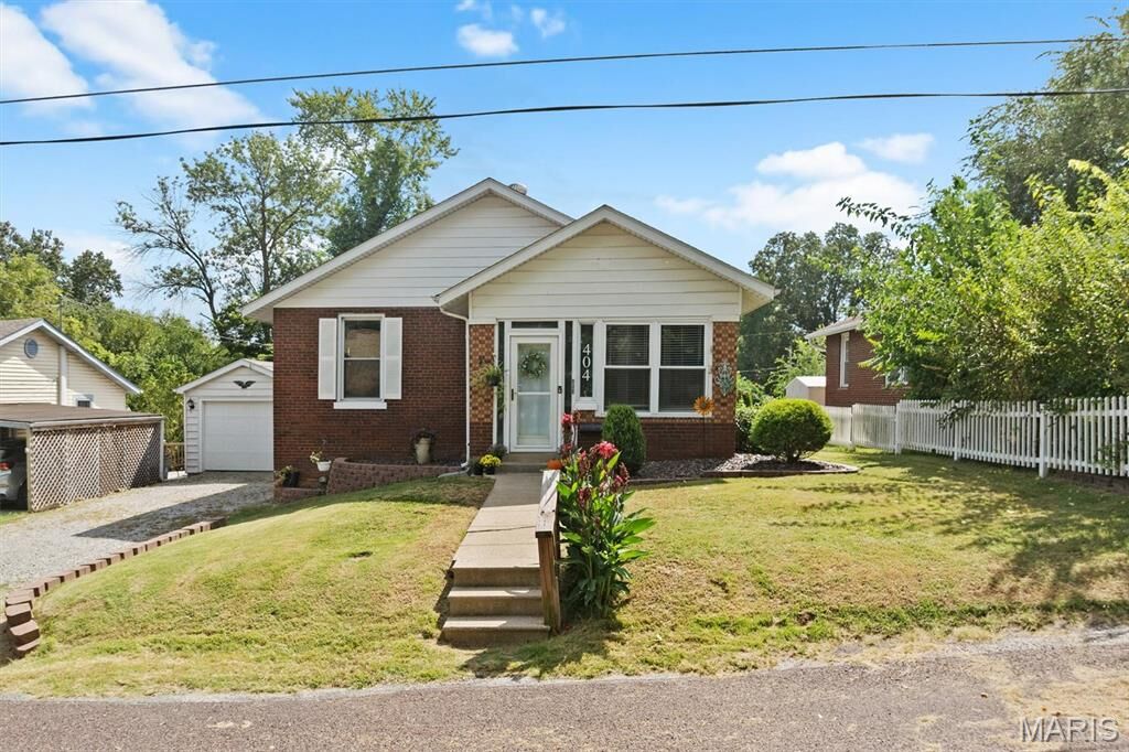 Property Photo:  404 Polk Street  IL 62220 