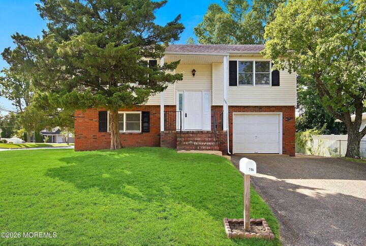 Property Photo:  296 Lake Shore Drive  NJ 08723 