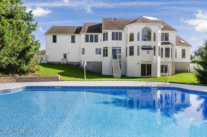 Property Photo:  10 Huxley Court  NJ 07746 