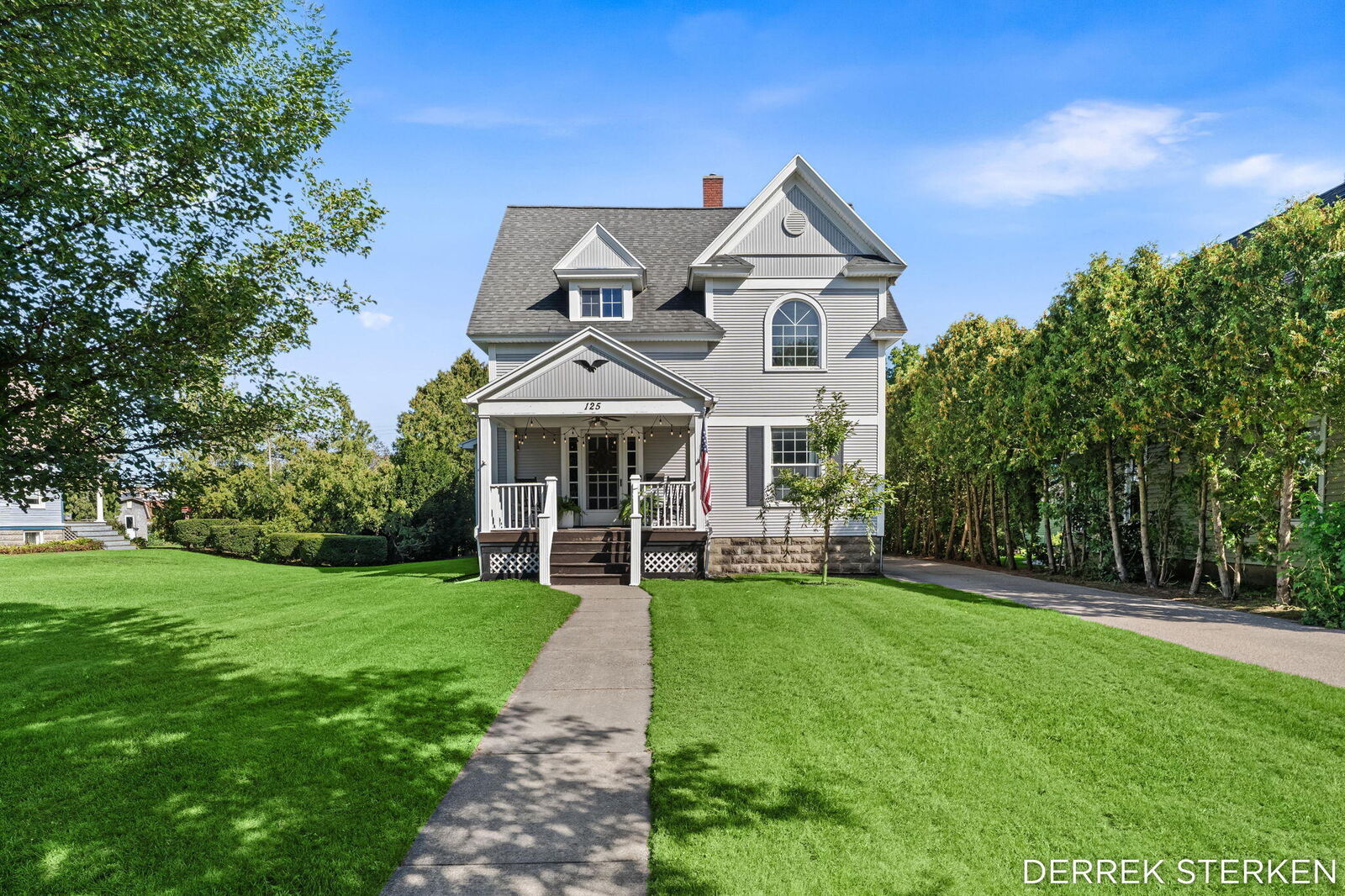 Property Photo: 125 W Main Avenue MI 49464