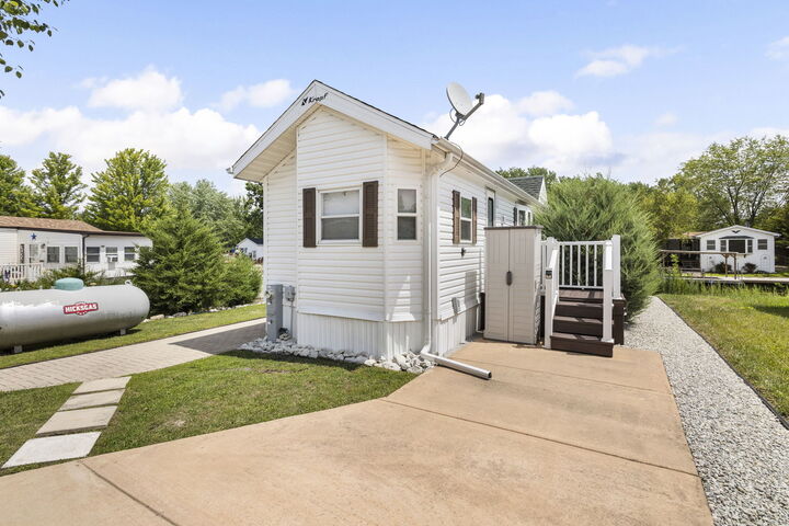 Property Photo: 199 Tummy Tooth Lane IL 60481