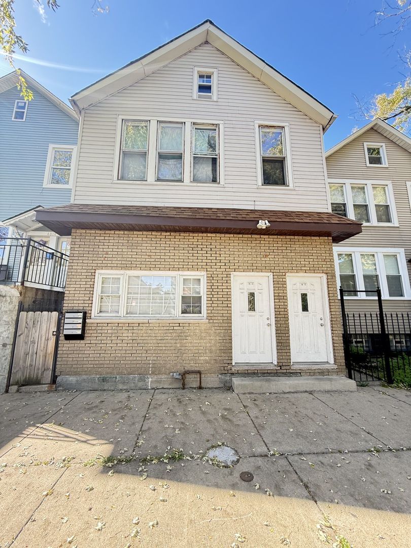 Property Photo: 4812 S Elizabeth Street IL 60609