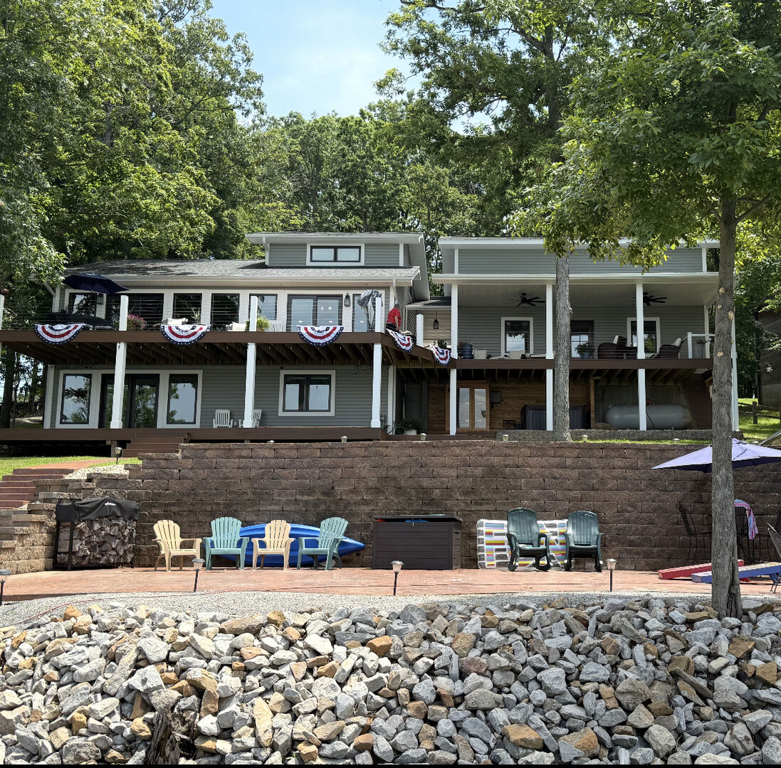 Property Photo:  1045 Lakeshore Drive N  IL 62939 