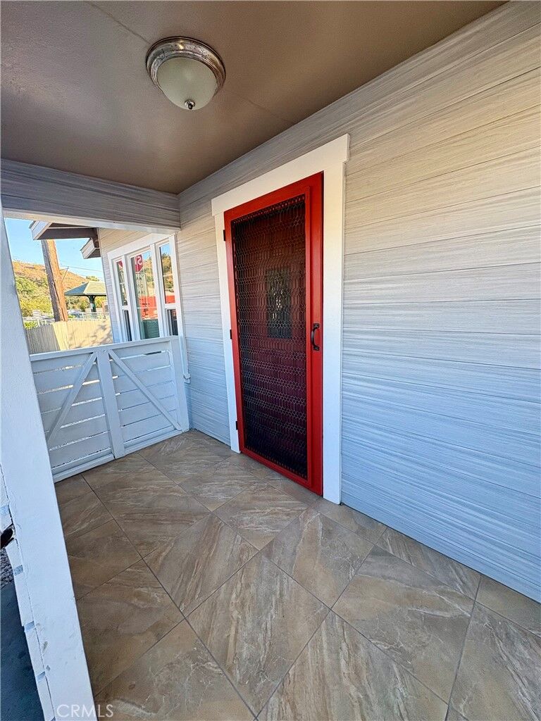 Property Photo:  166 French  CA 90065 