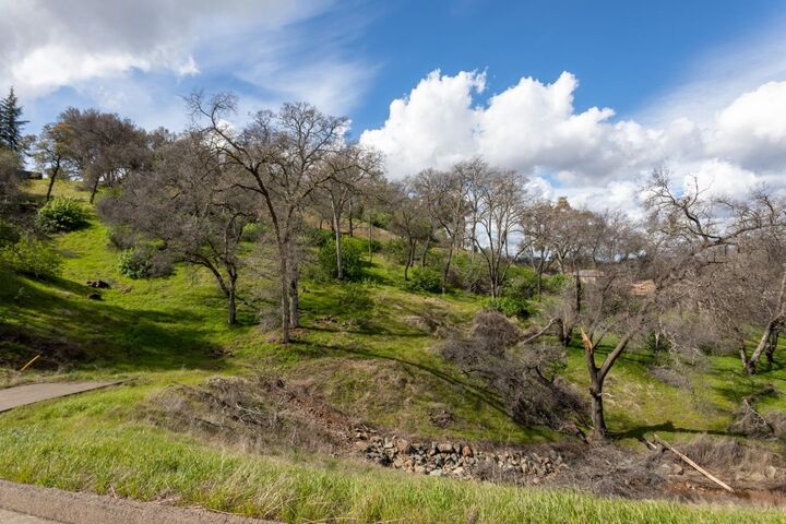 Property Photo: 1072 Via Treviso CA 95762