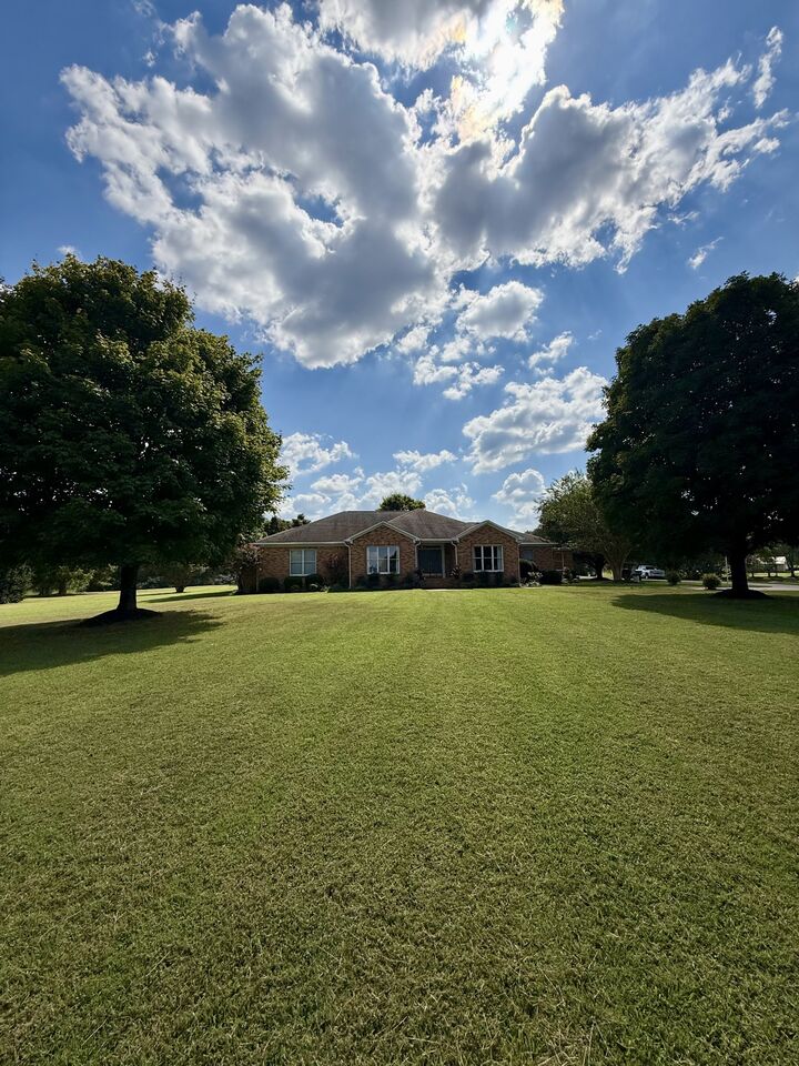Property Photo:  23 Cardinal Ct W  TN 38464 