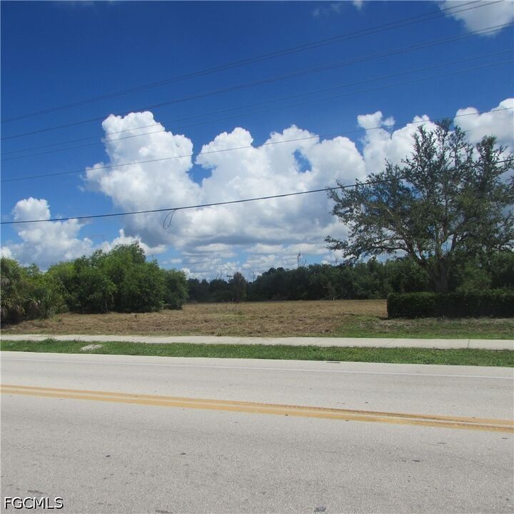 Property Photo: 10250 Stringfellow FL 33956