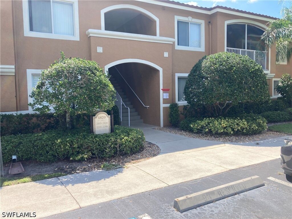 Property Photo:  1820 Florida Club Circle 2208  FL 34112 