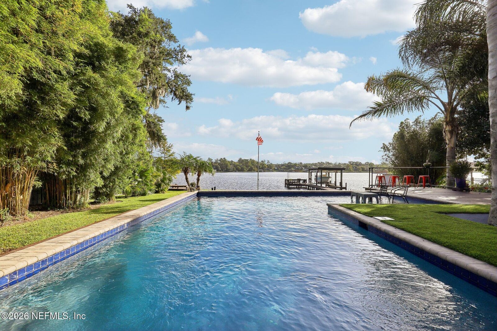 Property Photo: 4537 Ortega Farms Circle FL 32210