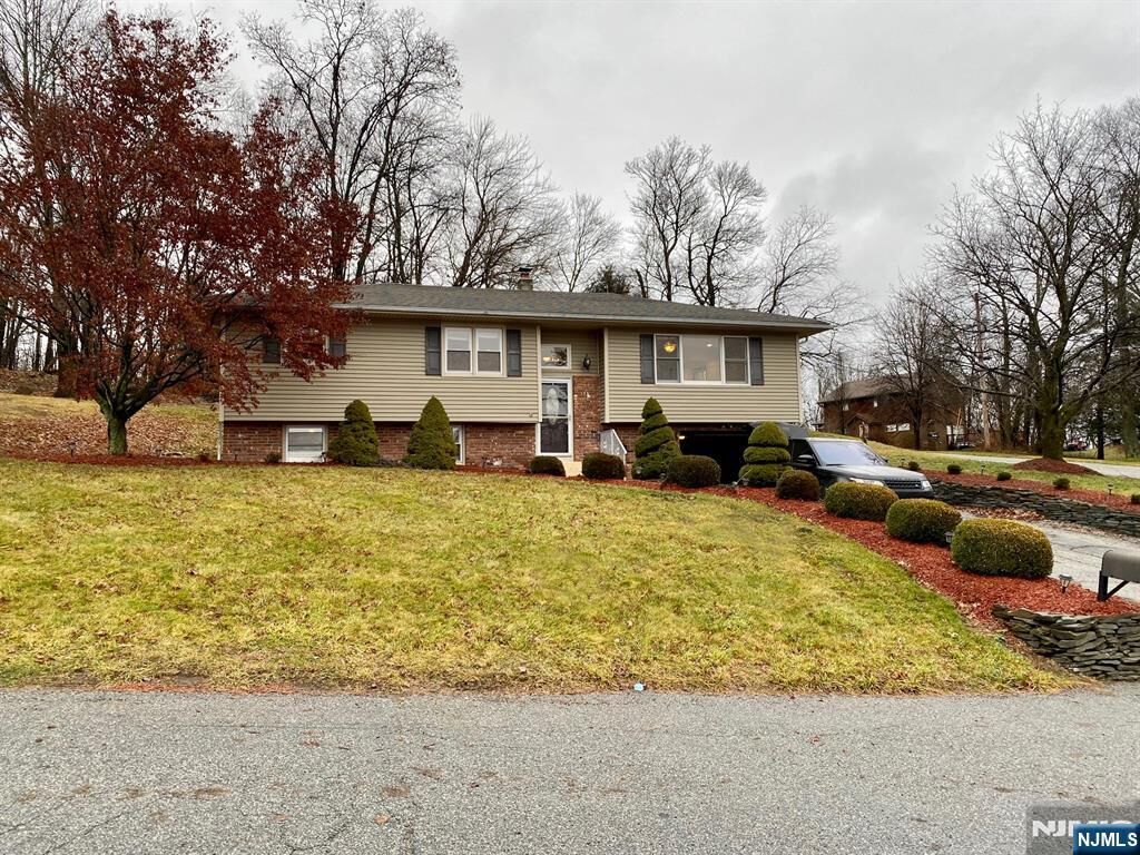 Property Photo: 2 Geraldine Drive NJ 07461