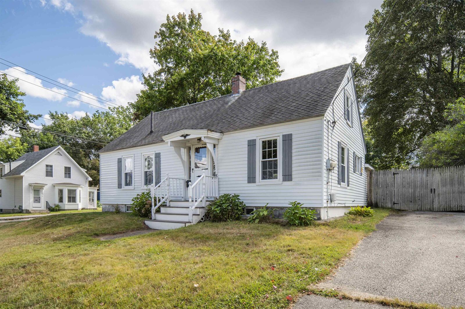 Property Photo: 10 Sylvain Street NH 03867