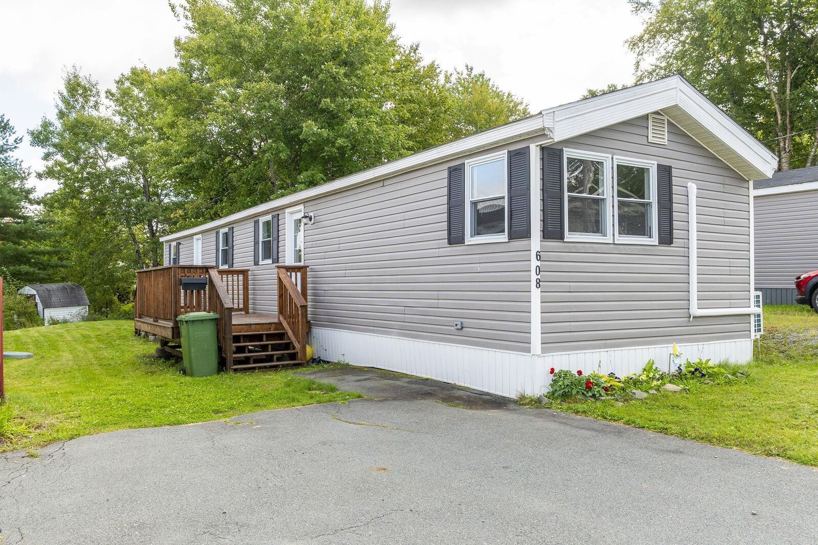 Property Photo: 608 Macdonald Street NS B4E 1N3