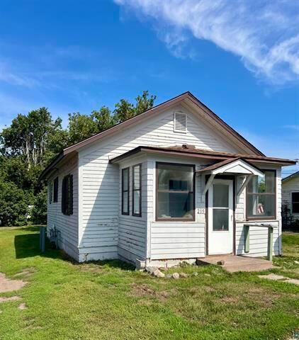 Property Photo:  215 Walnut Avenue  MN 55718 