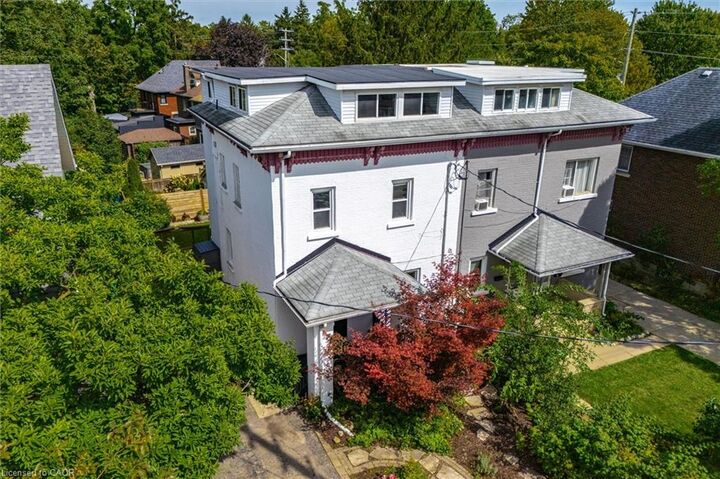 Property Photo:  54 Willow Street  ON N2J 1V5 