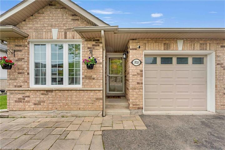 Property Photo:  1039 Hansler Road  ON L3C 7M5 