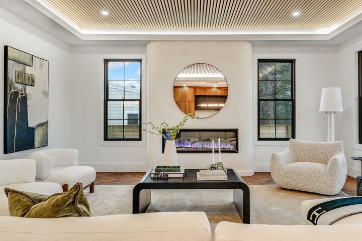 Property Photo:  89 Parker Avenue  MA 02461 