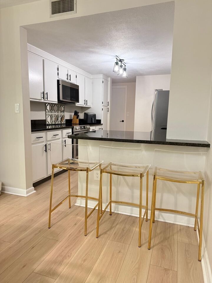 Property Photo:  1100 Salem St 96  MA 01940 