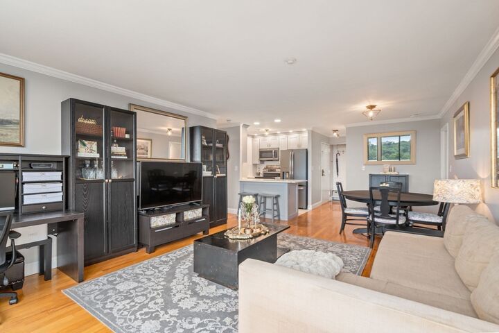 Property Photo: 77 Adams St 1009 MA 02169