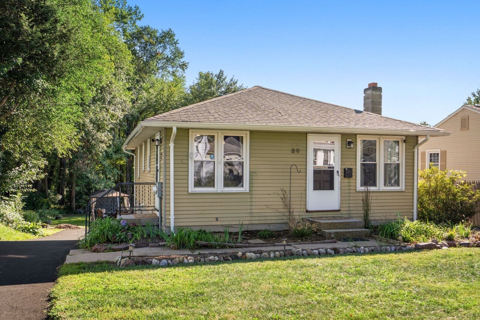 Property Photo: 89 Verdugo St MA 01089