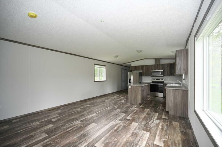 Property Photo:  660022 Range Road 225.5 #5  AB T9S 2B7 