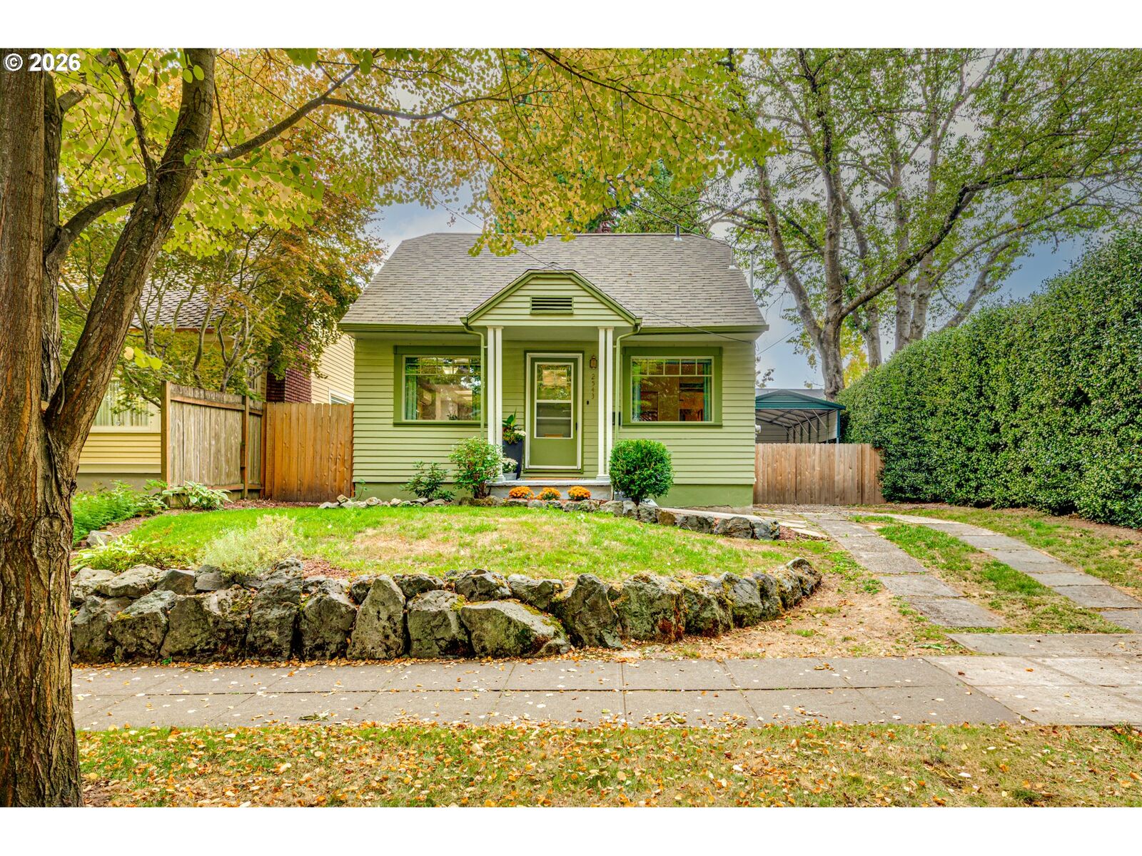 Property Photo:  2543 NE 12th Ave  OR 97212 
