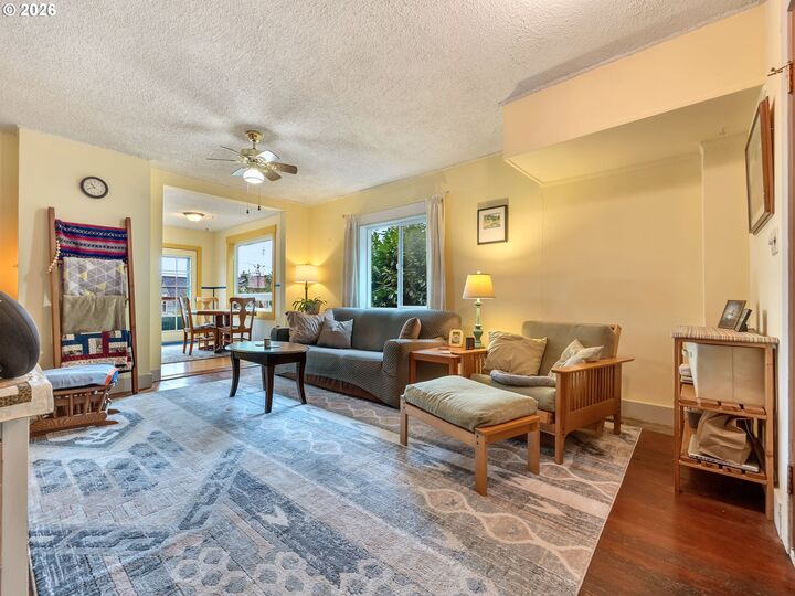 Property Photo:  608 Florence Ave  OR 97103 