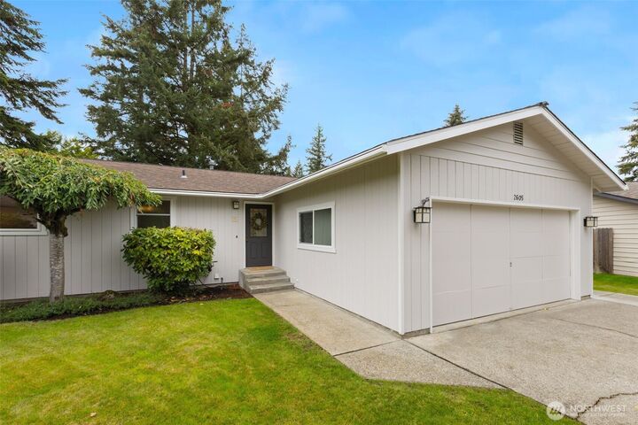 Property Photo: 2605 Camas Avenue NE WA 98056