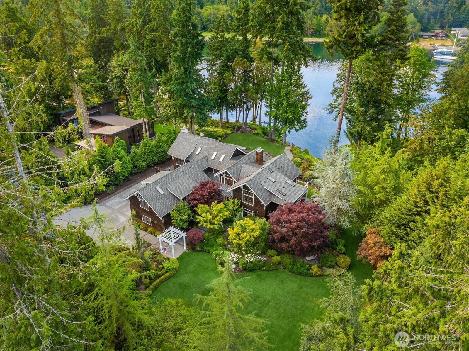 Property Photo:  10374 NE Country Club Road  WA 98110 