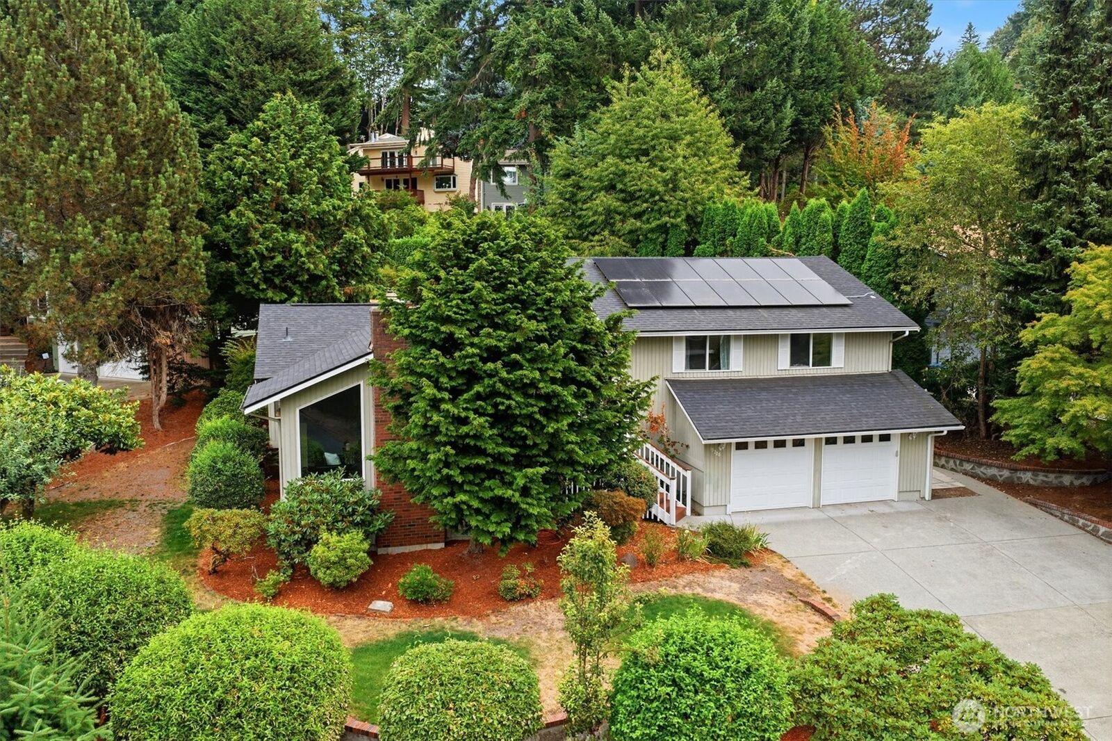 Property Photo:  15228 SE 49th Street  WA 98006 